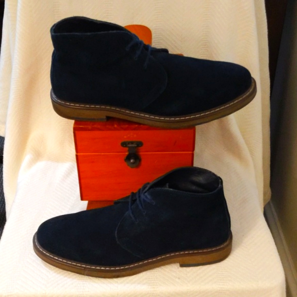 Joseph Abboud, blue suede Chukka Boots
